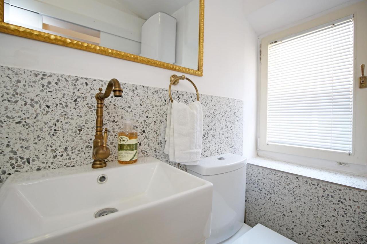 Swan City Apartment & Room Šibenik Eksteriør bilde